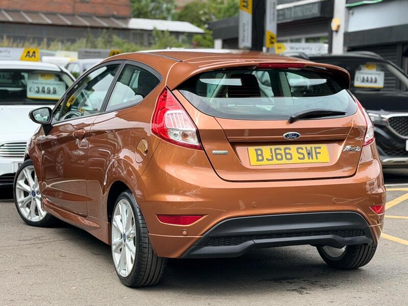Ford Fiesta view 5
