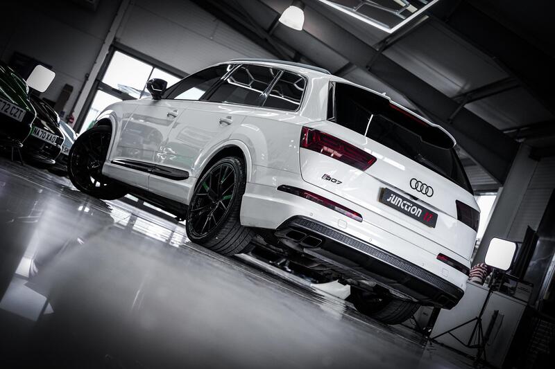 Audi Audi SQ7 view 5