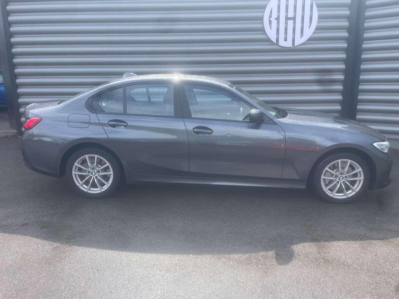 BMW 3 Series view 2