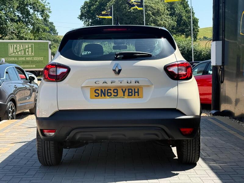 Renault Captur view 4