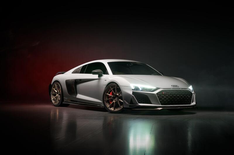 Audi Audi R8 view 2