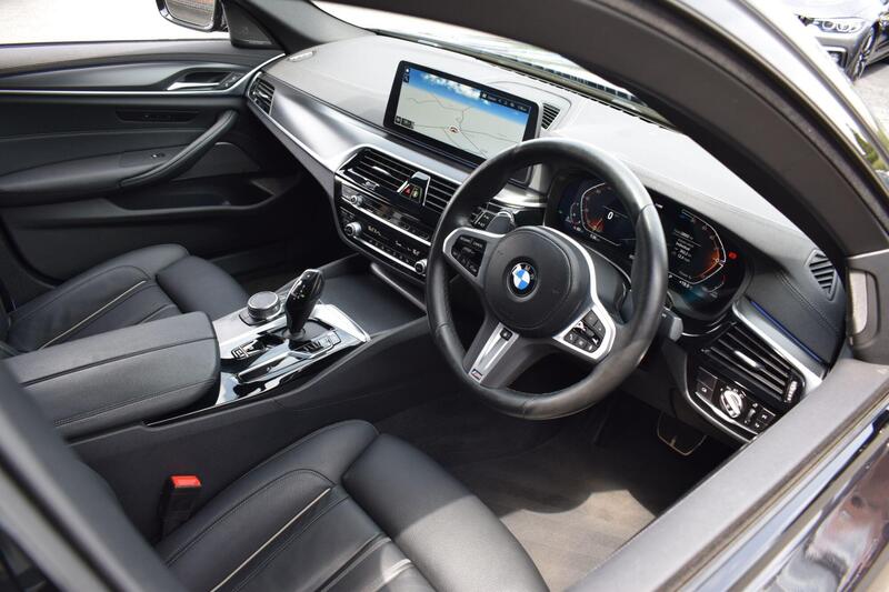 BMW 5 Series view 3