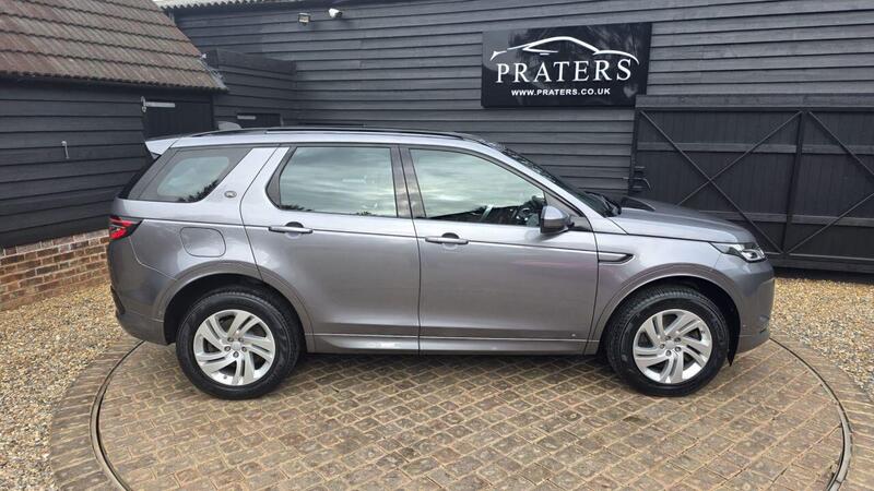 Land Rover Discovery Sport view 5
