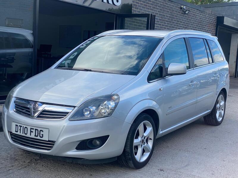 Vauxhall Zafira main image
