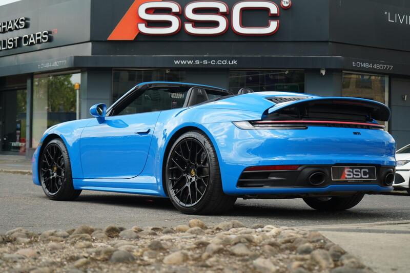 Porsche 911 view 2