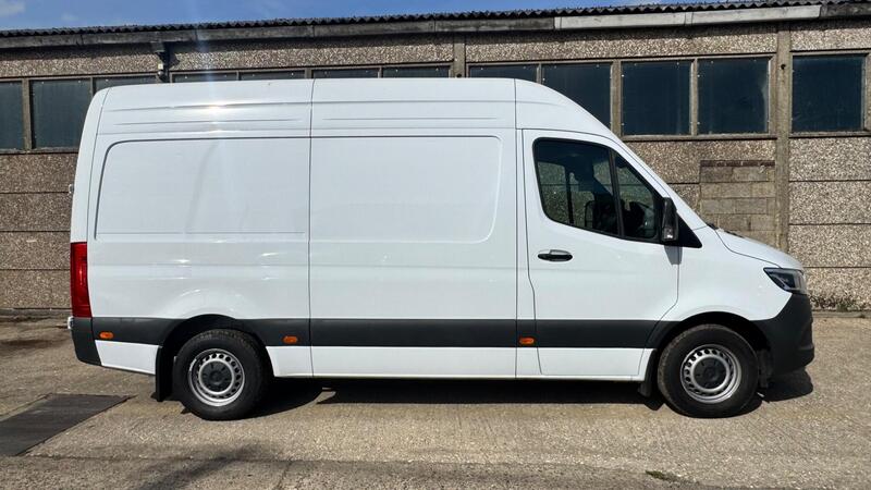 2026 Mercedes-Benz Sprinter — photo 7