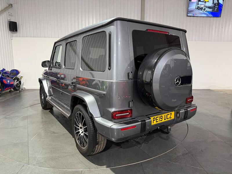 Mercedes-Benz G Class view 3