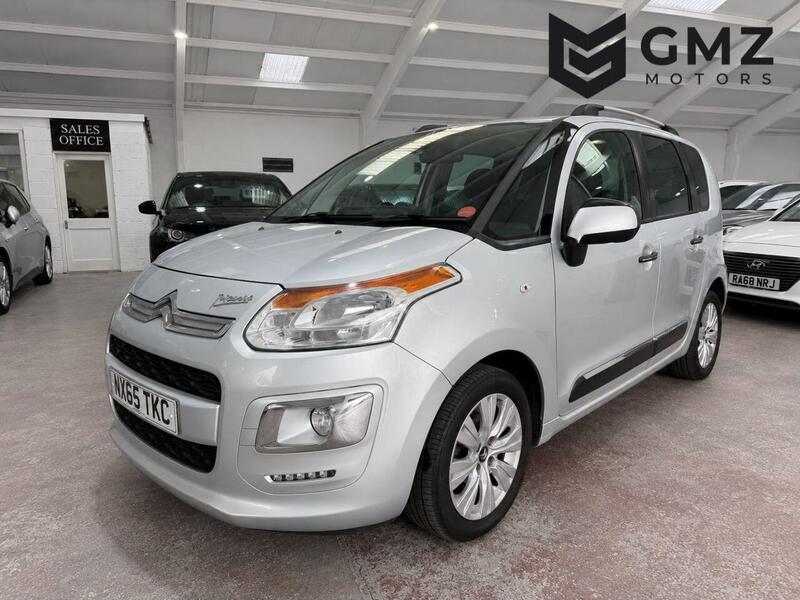Citroen C3 Picasso view 3