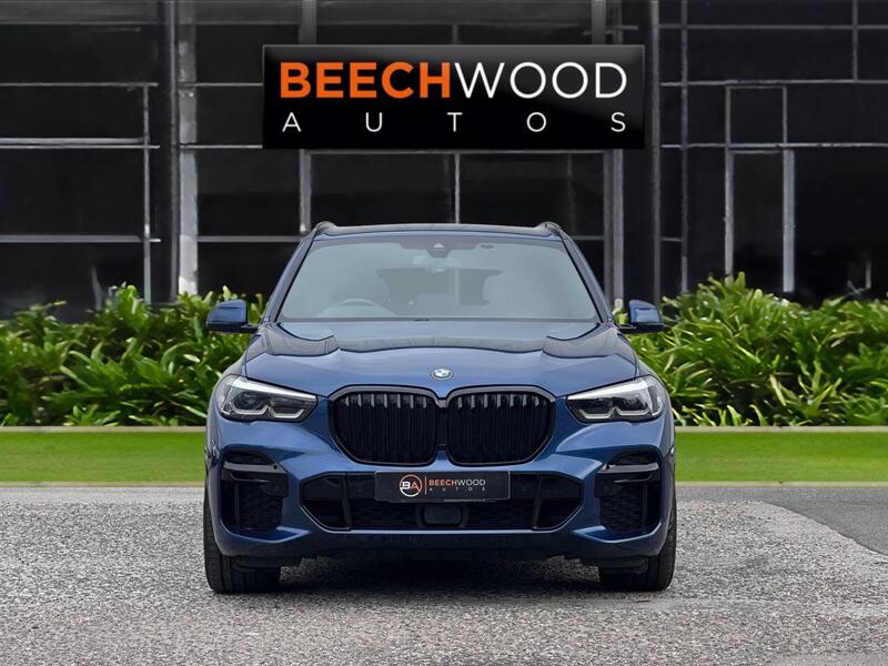 BMW X5 view 3