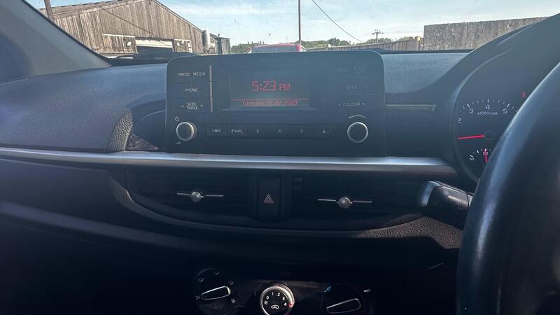 2017 Kia Picanto — photo 20