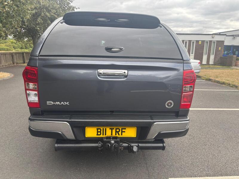 Isuzu D-Max view 6