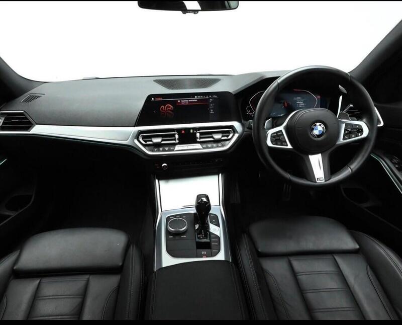 BMW 3 Series view 5