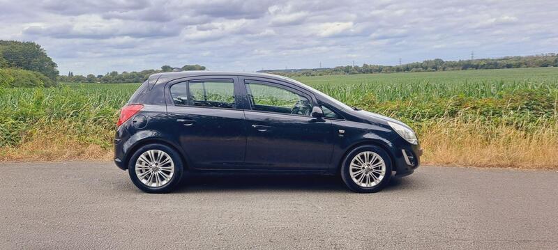Vauxhall Corsa view 4