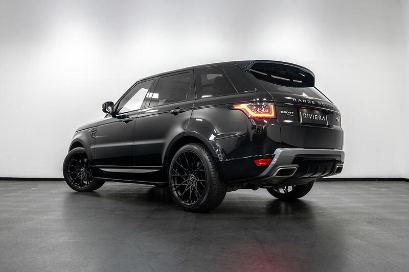 Land Rover Range Rover Sport view 3