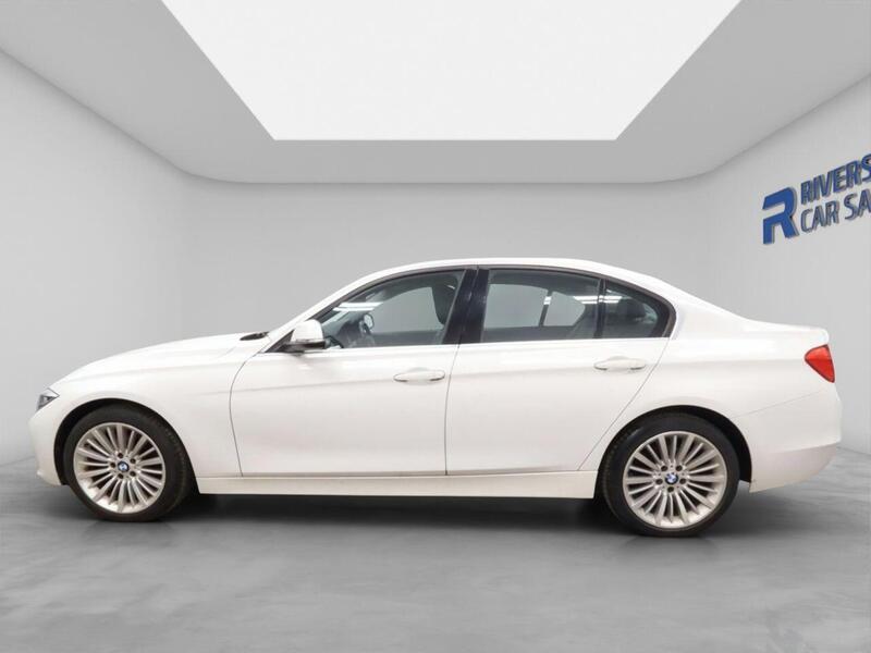 BMW 3 Series view 6