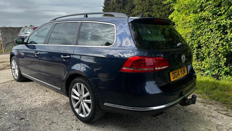 2014 Volkswagen Passat — photo 4