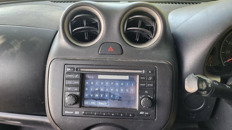2011 Nissan Micra — photo 27