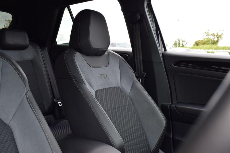 Volkswagen T-Roc view 5