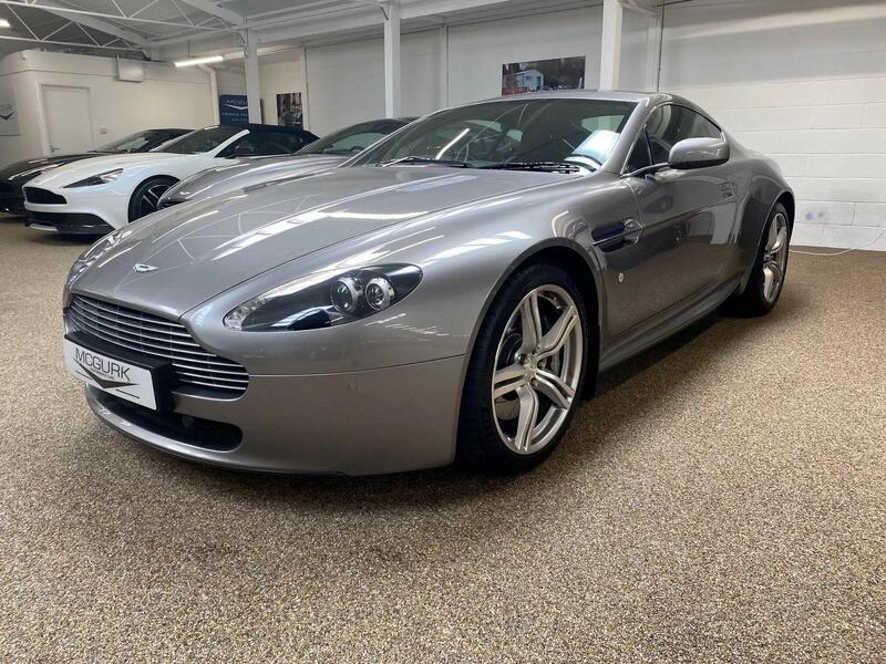 Aston Martin Vantage main image