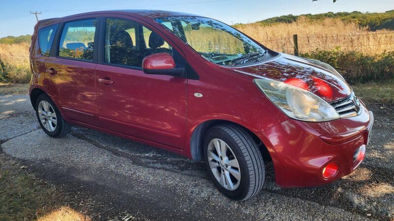 2010 Nissan Note — photo 11