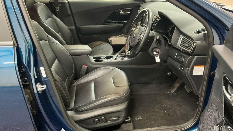 Kia Niro view 2