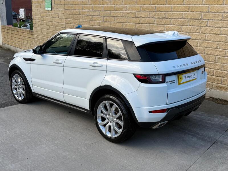 Land Rover Range Rover Evoque view 3
