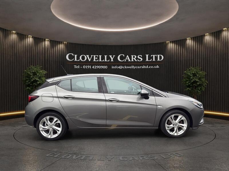 Vauxhall Astra view 6