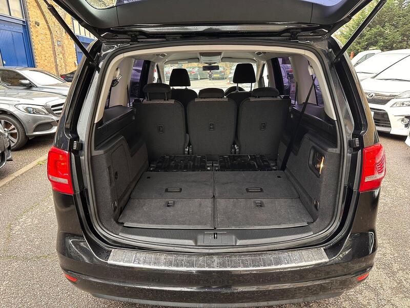 Volkswagen Sharan view 28