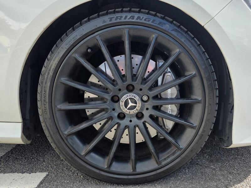 Mercedes-Benz Cla view 4