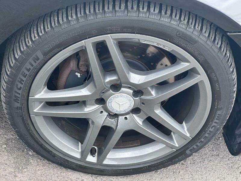 Mercedes-Benz E Class view 31