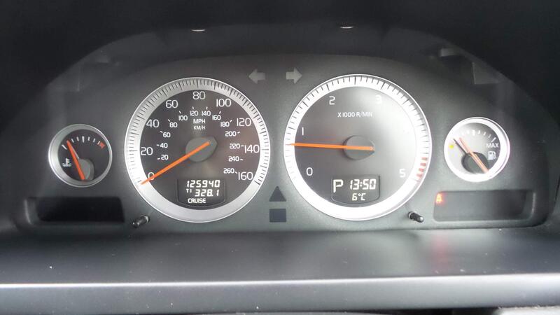 Volvo XC90 view 22
