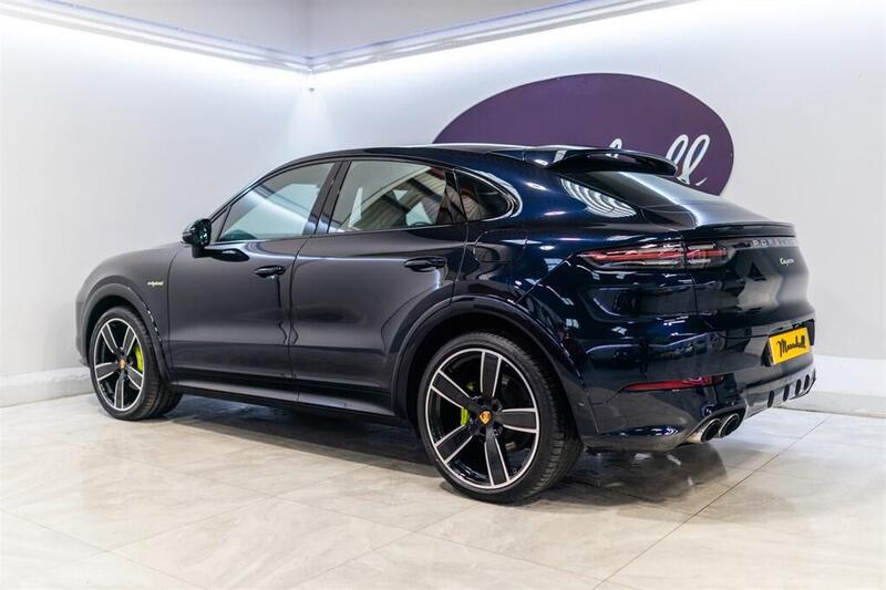 Porsche Cayenne view 4