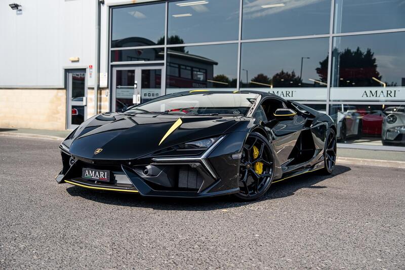 Lamborghini Revuelto view 6
