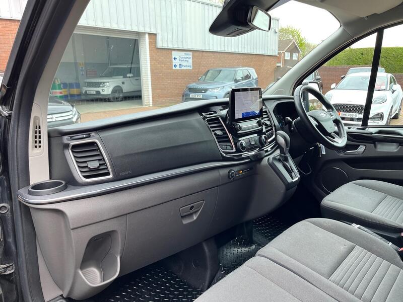 Ford Tourneo Custom view 52