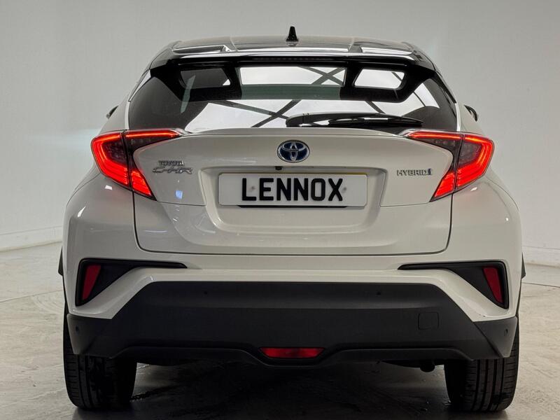 Toyota C-HR view 5