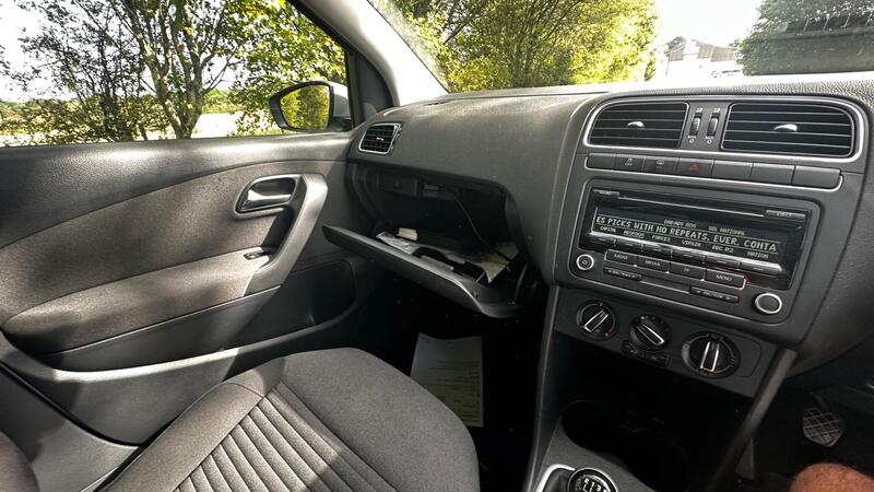 2013 Volkswagen Polo — photo 17