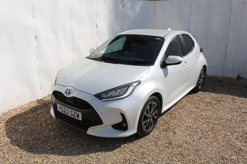 Toyota Yaris view 2