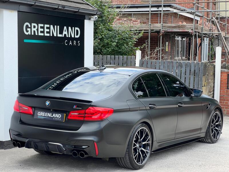 BMW M5 view 2