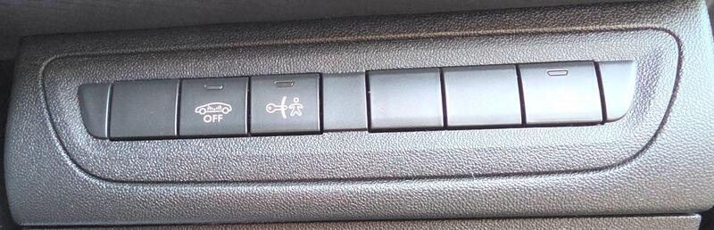 Peugeot 2008 1.2 PureTech Active Euro 6 (s/s) 5dr thumbnail 37