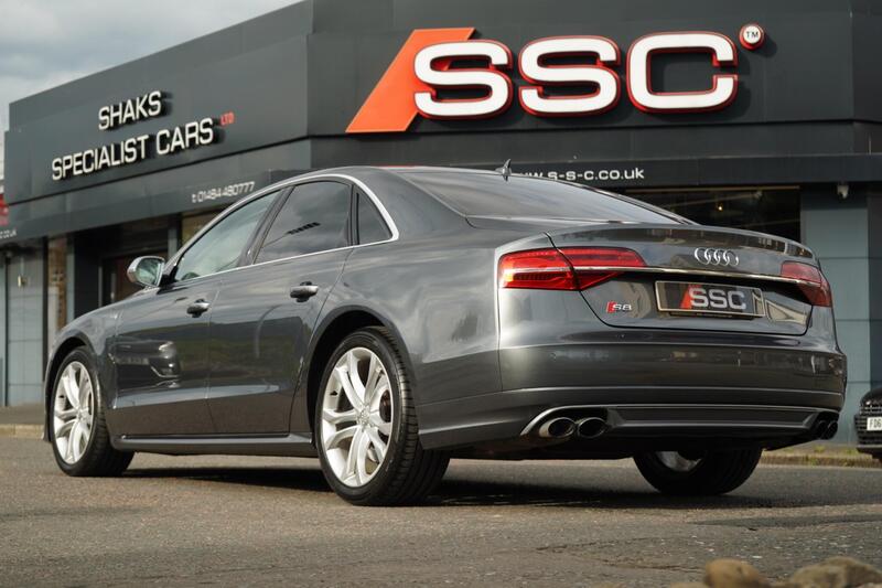Audi S8 view 2