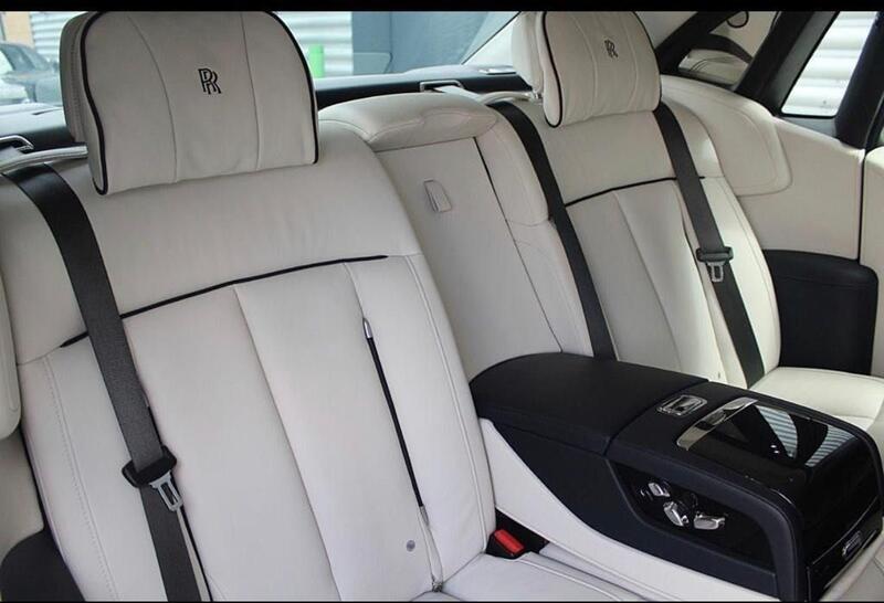 Rolls-Royce Phantom view 40