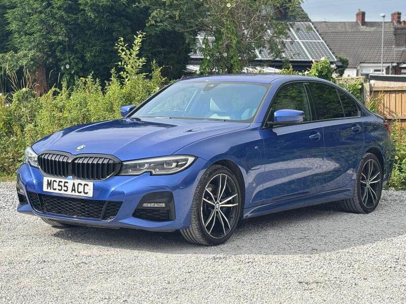 BMW 3 Series view 5