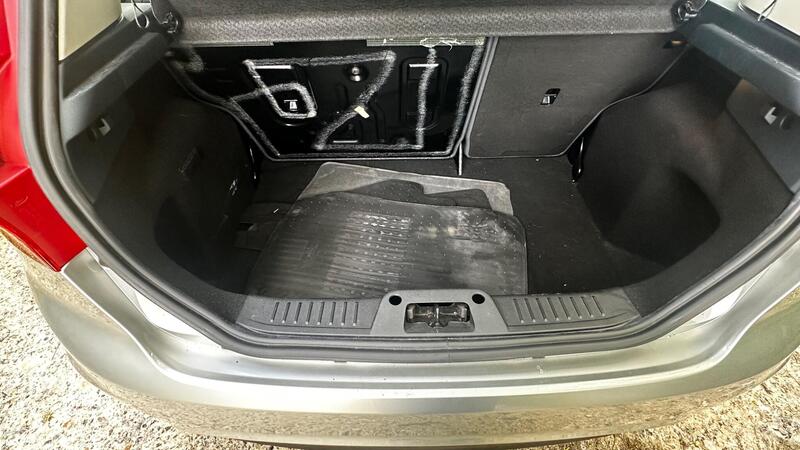 2012 Ford Fiesta — photo 20