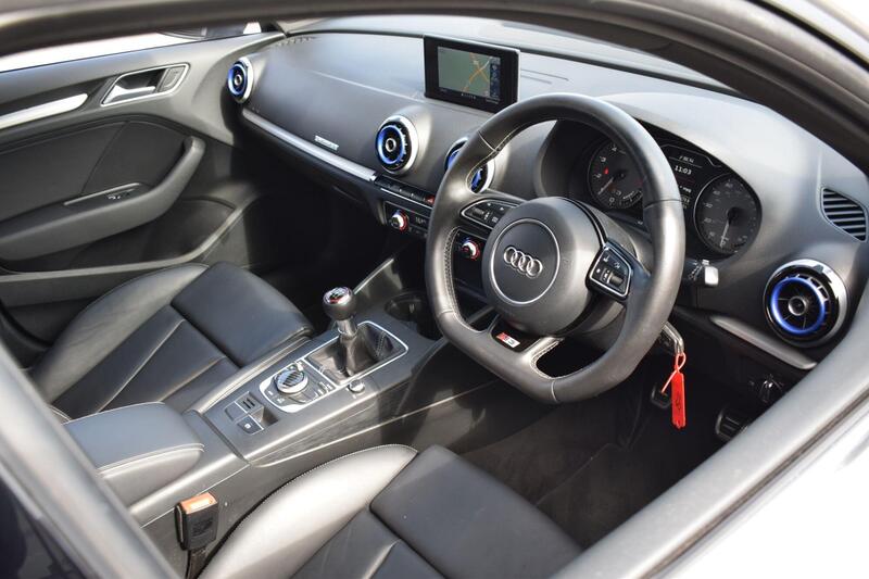 Audi Audi S3 view 3