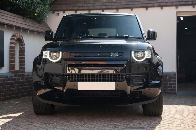 Land Rover Defender 110 view 2