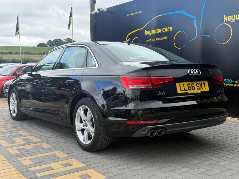 Audi A4 view 3