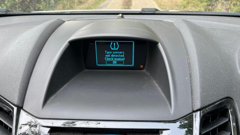 2015 Ford Fiesta — photo 34