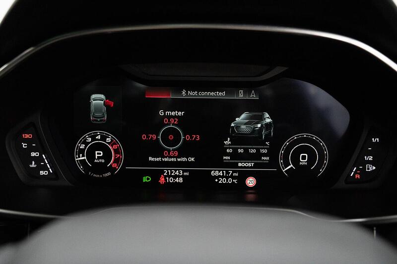 Audi RS Q3 view 7