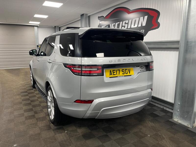 Land Rover Discovery 3 view 7