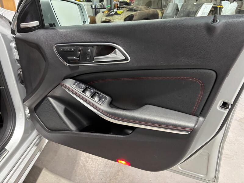 0afb1bfff3644e8eb55e660416d62735